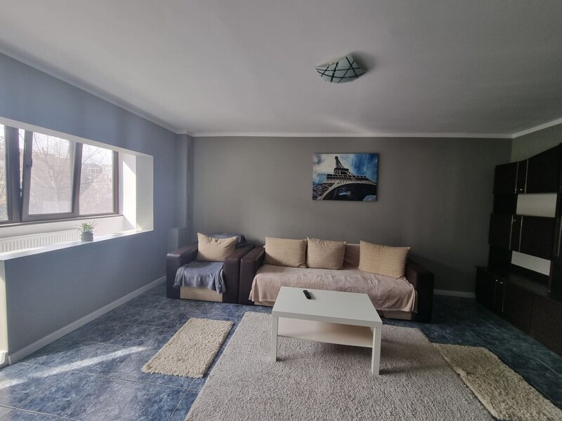 Dristor, Mihai Bravu, garsoniera spatioasa