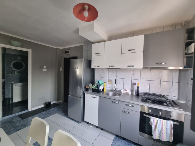 Dristor, Mihai Bravu, garsoniera spatioasa